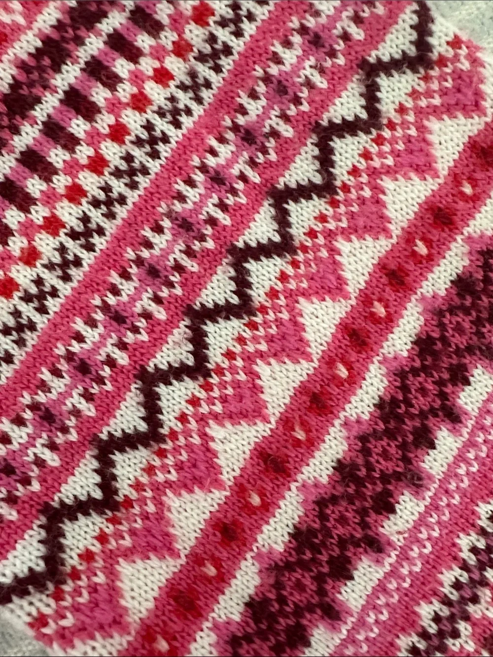 Draper James Fair isle Skinny Scarf Pink Burgundy Cream  80”x7” - Picture 7 of 8
